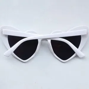 WHITE HEART SHAPE VINTAGE LOOK SUNGLASSES
*NWT* Accessories | White Heart Shape Vintage Look Sunglassesnwt  main image 2